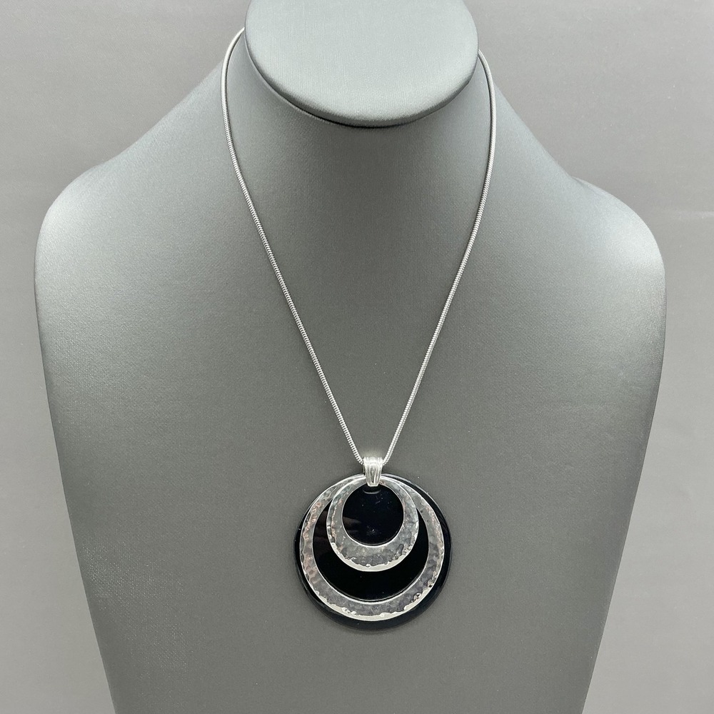 Necklace Silver Tone Hammered Crescent Round Pendant Black Resin Statement 18 In